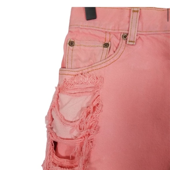 Levi's Classic Distressed Relaxed 550 Jean Shorts - Picture 5 of 6